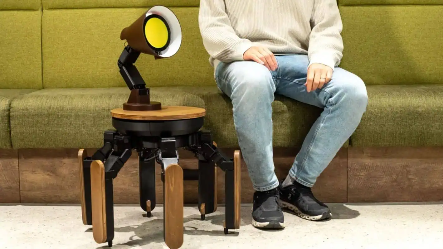 Featured image for Jizai unveils Mi-Mo at CES, an AI robot with a lamp that can walk