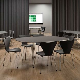 Superellipse B616 Spanleg Table Fritz Hansen - Aram