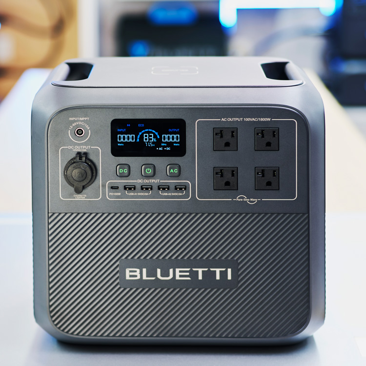 安心と楽しみを蓄電する。「BLUETTI」から、高出力で長持ちなのに軽いポータブル電源AC180が登場