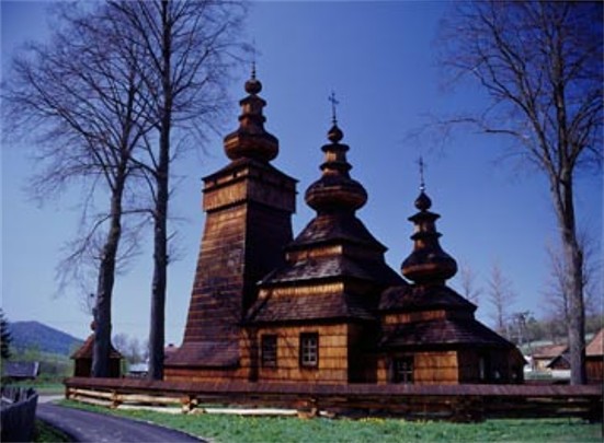 Image - A Greek-Catholic church in the village of Kviton in the Lemko region.