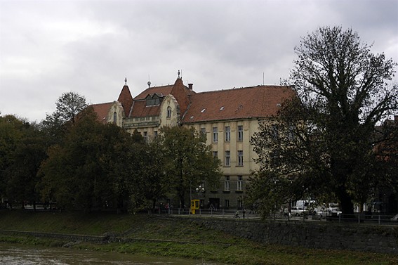 Image - The building of the Uzhhorod gymnasium (1784).