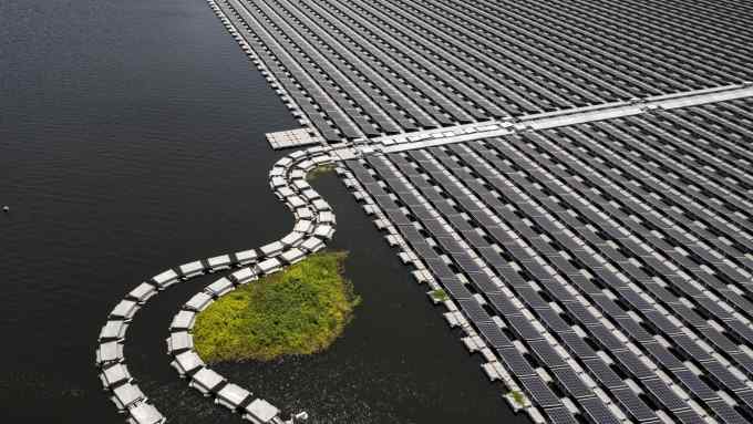 A floating solar farm in Huainan, China
