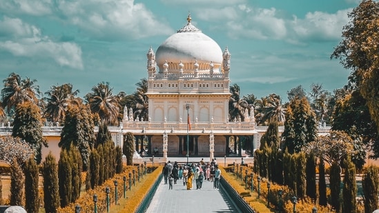 As the world gradually opens up, travellers are looking for new destinations to explore. For nature lovers, South India offers a plethora of options that are full of adventure and beauty. From serene backwaters to majestic mountains, South India is blessed with natural wonders and here are seven destinations every nature lover must visit.&nbsp;(Unsplash)
