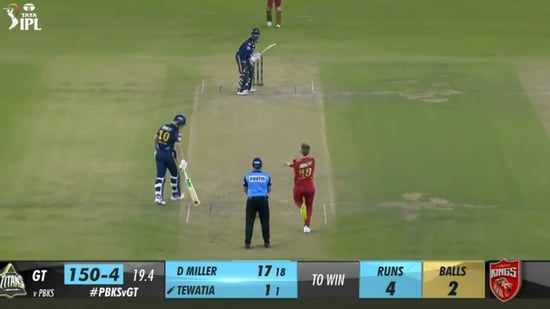 Rahul Tewatia bats against Sam Curran in IPL 2023