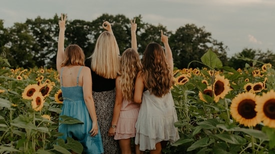 With the onset of the summer, give your beautiful locks a fun reset for the bright days ahead and your summer getaways. In case you are short on inspiration, here’s a round-up of 4 top hairstyles from celebrity hairstylist Adhuna Bhabani that you can easily achieve: (Photo by Hannah Busing on Unsplash)