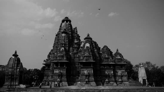 Madhya Pradesh, located in central India, is home to several architectural marvels that showcase the rich cultural and historical heritage of the region. Nestled in the heart of India, Madhya Pradesh is a treasure trove of architectural marvels that reflect the rich cultural heritage and historical significance of the region. Here are some notable architectural wonders in Madhya Pradesh. (Praniket Desai on Unsplash)