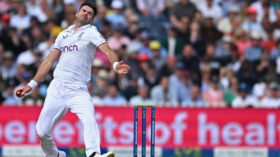 James Anderson in action(AFP)