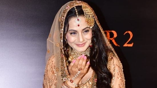 Ameesha Patel is back as Sakeena after 22 years of Gadar: Ek Prem Katha. She was even dressed like her character at the Gadar 2 premiere in a traditional ensemble with heavy jewellery. 
