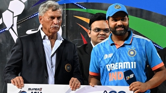 India captain Rohit Sharma receives the 'Champions' team award at the end of the Asia Cup 2023(AFP)