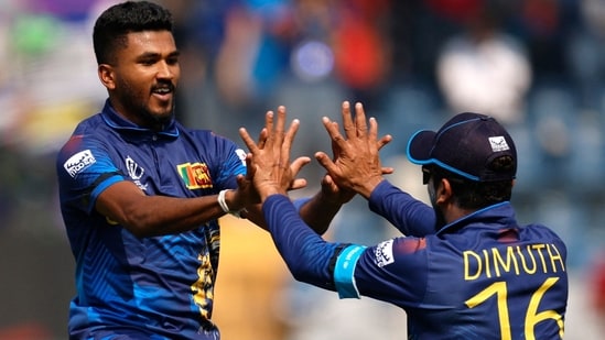 Sri Lanka cricketers wore black arm bands.(REUTERS)