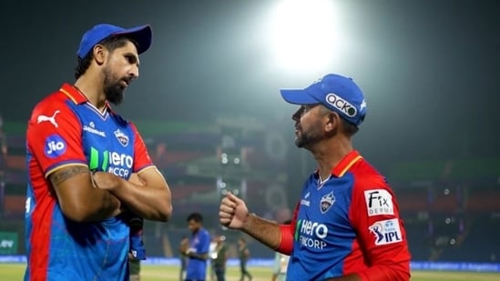 Ishant Sharma and Ricky Ponting share a great camaraderie on the field.(IPL)