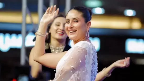 Kareena was in Abu Dhabi for a promotional event for jewellery brand Malabar Gold. She launched a new store for the jewellery brand in Al Wahda Mall.