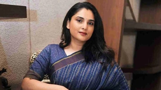 Divya Spandana says 'no one is above the law'. 