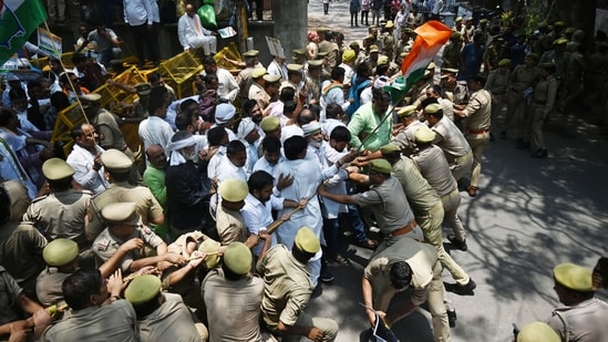 Congress workers protest against the irregularities in NEET 2024 in Lucknow, on Friday. (Deepak Gupta/HT Photo)