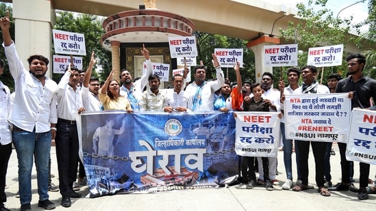 National Students Union of India (NSUI) supporters stage a protest against ongoing NEET UG and NET examination issue, in Nagpur.(File)