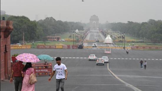 A yellow alert is issued if the expected rainfall ranges between 64.5mm and 115.5mm. (HT photo)