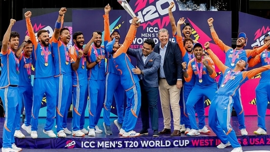 India's T20 World Cup-winning cricketers and coaches will arrive India on Thursday morning. Here's their full schedule in New Dehli and Mumbai(BCCI-X)