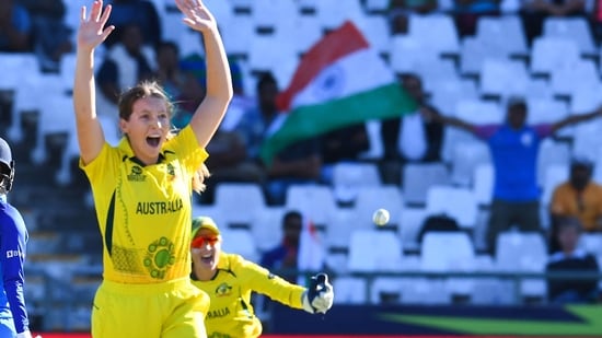 Darcie Brown included in Australia T20 WC squad.(AFP)