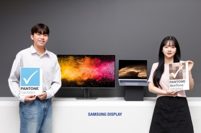 Samsung　Display　gets　Pantone　Validated　