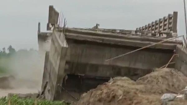 Three pillars of a new bridge collapsed into the Bakra river in Bihar's Araria district. (Screengrab)