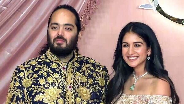 Anant Ambani-Radhika Merchant Wedding: The grand wedding of business tycoon Mukesh Ambani's son has garnered global attention with stars like Kim Kardashian,  Khloe Kardashian, Boris Johnson, attending the ceremony.