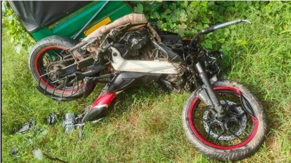 The mangled bike. (Parveen Kumar/HT Photo)