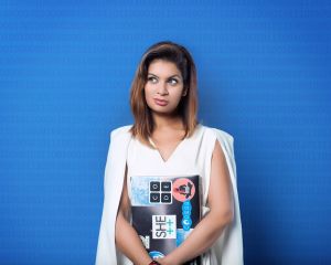 Dona Sarkar quitte le programme Windows Insider