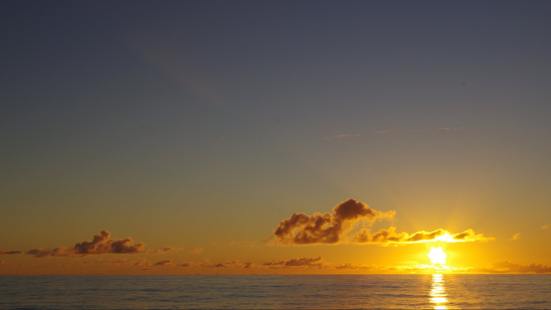 Infinite waters: The South Pacific Gyre is the largest ocean gyre, covering 37 million km2. (© Tim Ferdelman / Max Planck Institute for Marine Microbiology)