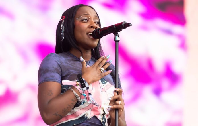 Rachel Chinouriri performs during day four of Glastonbury Festival 2024.