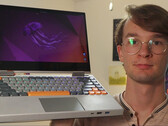 YouTuber baut DIY-Laptop mit mechanischer Tastatur (Bildquelle: Marcin Plaza)