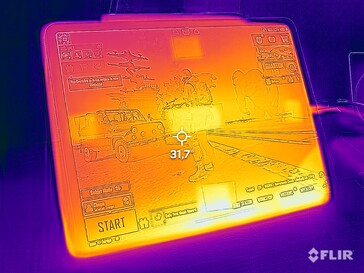 Glasfront lässt sich durch Spiegelungen nicht messen, hier mit 5 Wärmepads für die Messung.