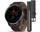 Die Venu 2 Plus wird mit einem Armband aus Leder und einem aus Silikon ausgeliefert (Bild: Garmin)