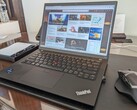 Mit geöffneter OVP ist das toll ausgestattete Lenovo ThinkPad T14s jetzt günstig bestellbar (Bild: Allen Ngo)