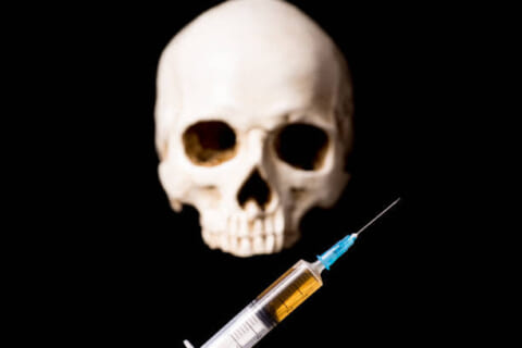 【閲覧注意】ヘロインの ”致死量” を注射された人間はこうなる。ガチで怖い