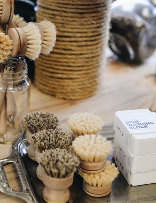 9 Bulk & Zero Waste Stores in San Diego For Sunny, Sustainable Shopping Image by Scisters Salon & Apothecary #zerowastestoressandiego #zerowastegrocerystoressandiego #sandiegobulkstores #bulkfoodstoresinsandiego #bestzerowastestoresinsandiego #sustainablejungle