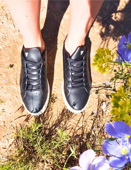 9 Sustainable Sneakers For Ethical Runs & Sustainable Strolls Image by Sustainable Jungle #sustainablesneakers #ethicalsneakers #sustainablesneakerbrands #ecofriendlysneakers #ethicalsneakers #sustainabletennisshoes #sustainablejungle