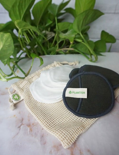 9 Reusable Cotton Rounds For A Clean Earth & Cleaner Skin Image by Sustainable Jungle #reusablecottonrounds #reusablefacialrounds #reusablemakeupremoverpads #bestreusablecottonrounds #reusablecottonfacepads #sustainablejungle