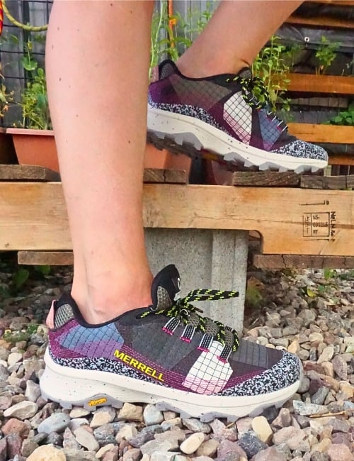 7 Sustainable Hiking Boots & Hiking Shoes Reducing Your Footprints Image by Sustainable Jungle #sustainablehikingboots #sustainablehikingshoes #ecofriendlyhikingboots #ecofriendlyhikingshoes #sustainablewaterproofhikingboots #bestsustainablehikingboots #sustainablejungle