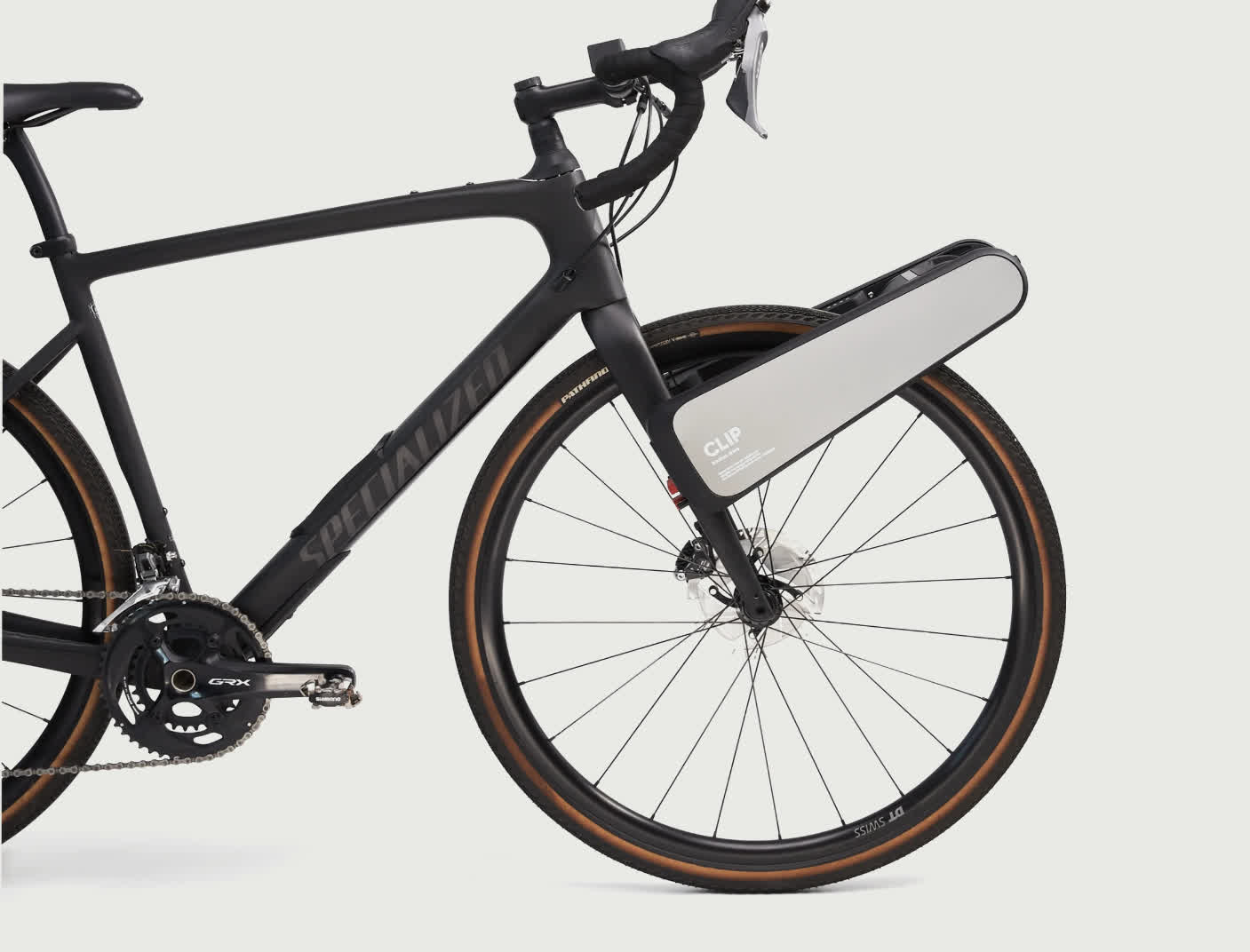 Clip can make your bike electric in seconds without tools, batteries included