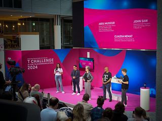 John Saw, Claudia Nemat and Abdu Mudesir with moderators Alicia Rodriguez and Thorben Stange.