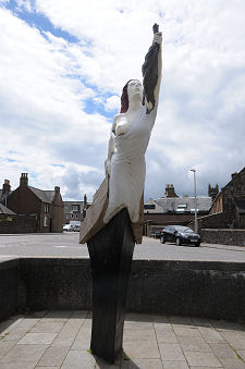 Hercules Linton Memorial, Inverbervie