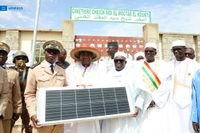 Lancement des travaux d’installation des lampadaires solaires aux alentours des mausolées des saints et de la mosquée Sidi Yehia à Tombouctou